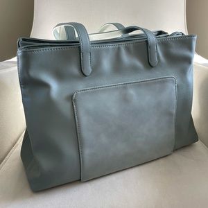 Universal Theead Blue/Grey Multi-Compartment Shoulder Bag